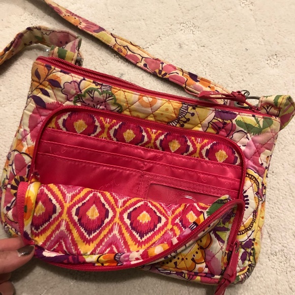 Vera Bradley Crossbody - Picture 3 of 5
